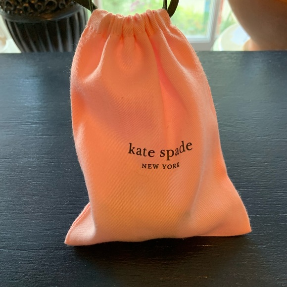 Kate spade sanitizer holder - Picture 6 of 7